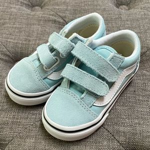 NWOT Vans Toddler Boy Gender Neutral Velcro Shoes T6